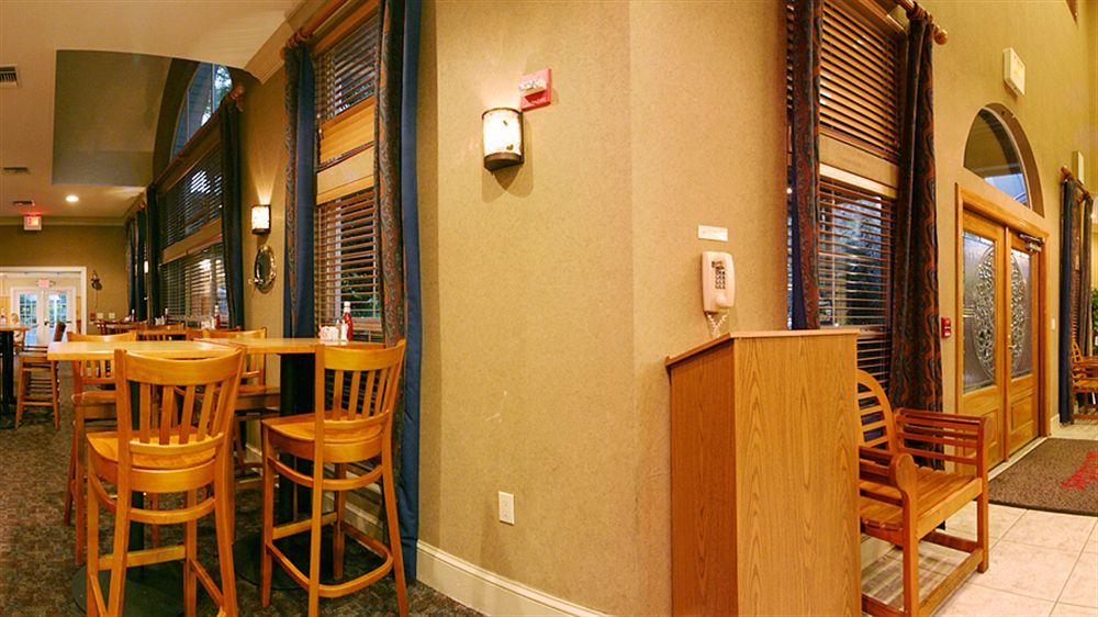 Mainsail Tampa Extended Stay Extérieur photo